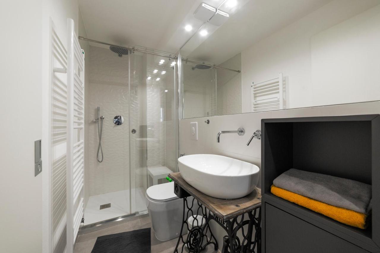 La Pampa New & Fully Refurbished Apt Lägenhet Milano Exteriör bild